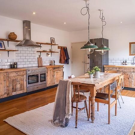 Penthouse At The Old Tea Factory Apartment London Bagian luar foto