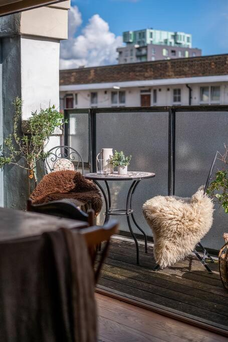 Penthouse At The Old Tea Factory Apartment London Bagian luar foto