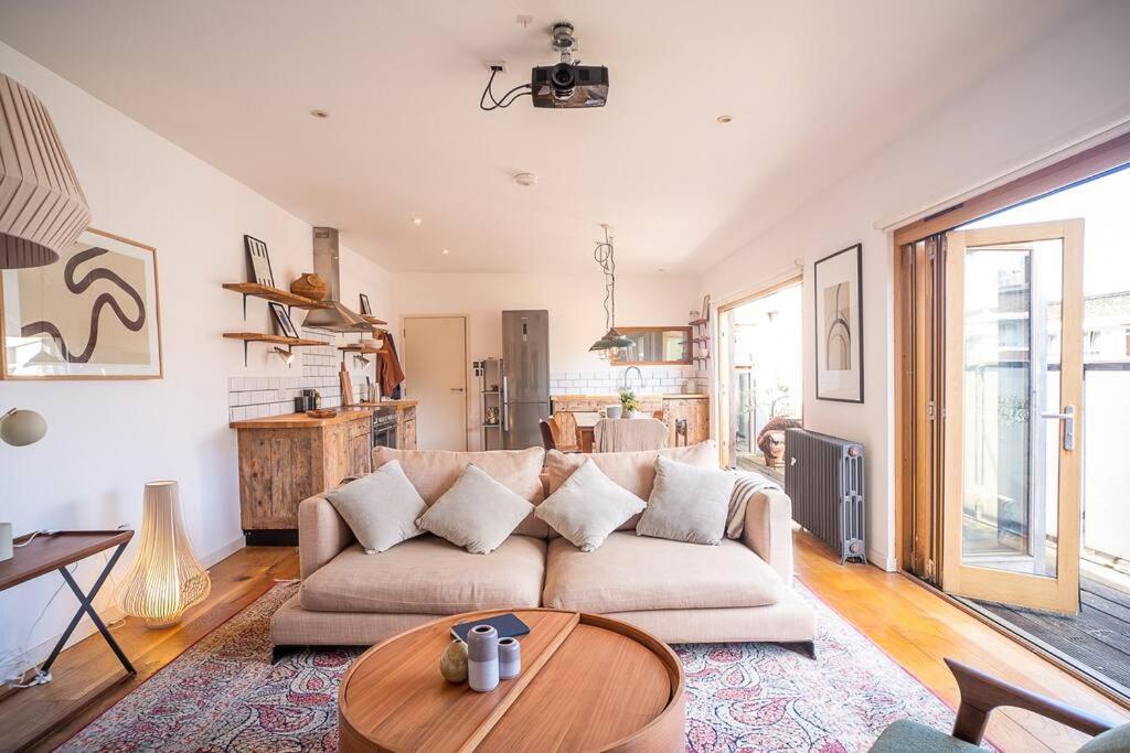Penthouse At The Old Tea Factory Apartment London Bagian luar foto